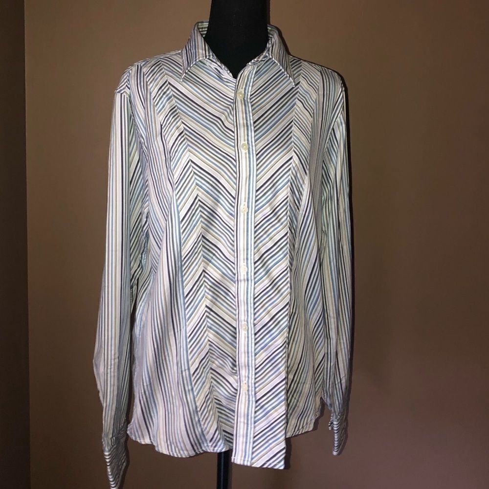 Club Monaco Button Down - Picture 5 of 5